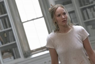Madre!: Jennifer Lawrence in un momento del film
