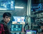 Justice League: una nuova foto di Ezra Miller contiene molti easter egg