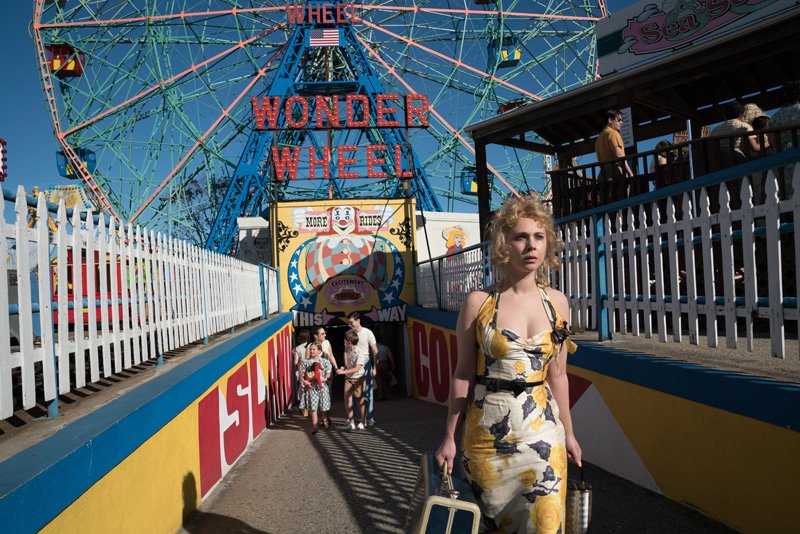 Wonder Wheel: una foto dell'attrice Juno Temple