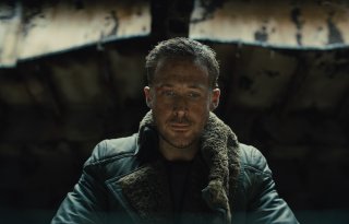 Blade Runner 2049: Ryan Gosling in un momento del film