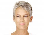 Quality of Life: Jamie Lee Curtis star e produttrice di una serie su una sala per funerali
