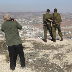 Koudelka fotografa la Terra Santa: Josef Koudelka in un'immagine del documentario