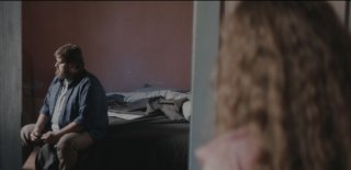 Dopo la guerra: Charlotte Cétaire e Giuseppe Battiston in un momento del film
