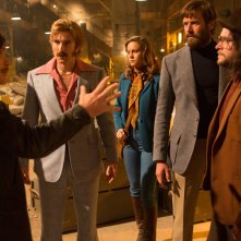 Free Fire: Cillian Murphy, Brie Larson e il resto del cast in una scena
