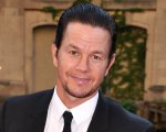 Mark Wahlberg protagonista della commedia Instant Family