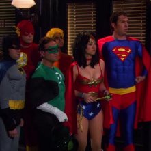 The Big Bang Theory: una scena dell'episodio La ricombinazione della Lega della Giustizia