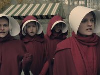 Uguali ma diverse: da The Handmaid's Tale a Feud, la TV racconta la pluralità femminile