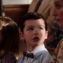 Young Sheldon: Iain Armitage durante una scena