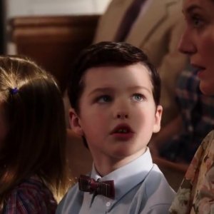 Young Sheldon: Iain Armitage durante una scena