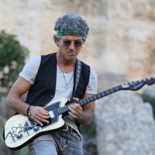 Chi m'ha visto: Beppe Fiorello in una scena del film