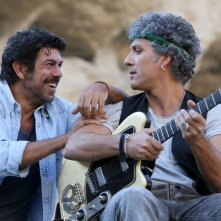 Chi m'ha visto: Pierfrancesco Favino e Beppe Fiorello in un momento del film