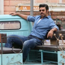 Chi m'ha visto: Pierfrancesco Favino in una scena del film