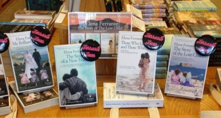 Popolare Ciclo Di Romanzi Di Elena Ferrante