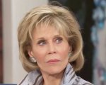 Jane Fonda 'gela' l'intervistatrice dopo una domanda sulla chirurgia estetica