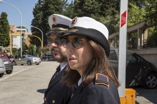 Nove lune e mezza: Lillo e Michela Andreozzi in una scena del film