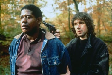 La moglie del soldato: Forest Whitaker e Stephen Rea in un momento del film