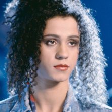 La moglie del soldato: Jaye Davidson in una scena del film