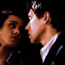 La moglie del soldato: Jaye Davidson e Stephen Rea in una scena del film