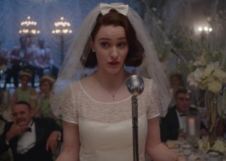 The Marvelous Mrs. Maisel, un momento della serie con Rachel Brosnahan