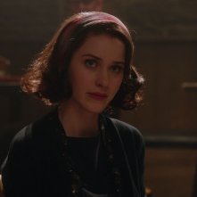 The Marvelous Mrs. Maisel: un primo piano di Rachel Brosnahan