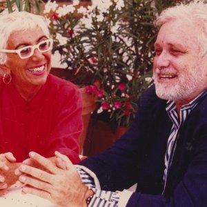 Così parlò De Crescenzo: Lina Wertmüller e Luciano De Crescenzo in un'immagine del documentario