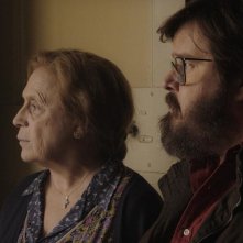 Finché c'è prosecco c'è speranza: Giuseppe Battiston e Gisella Burinato in una scena del film