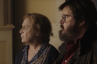 Finché c'è prosecco c'è speranza: Giuseppe Battiston e Gisella Burinato in una scena del film