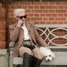 Mistero a Crooked House: Glenn Close in un momento del film