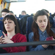 Non c'è campo: Caterina Biasiol e Beatrice Arnera in una scena del film