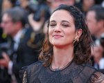 Asia Argento, nuova rivelazione shock: molestata 'a 16 anni da un regista e attore italiano' 