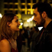 Addio fottuti musi verdi: Ciro Priello e Beatrice Arnera in una scena del film