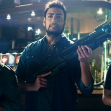 Addio fottuti musi verdi: Ciro Priello, Fabio Balsamo e Beatrice Arnera in una scena del film