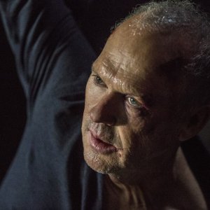 American Assassin: un primo piano di Michael Keaton