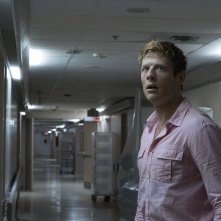 Flatliners - Linea mortale: James Norton in una scena del film