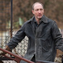 La signora dello zoo di Varsavia: Michael McElhatton in una scena del film