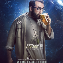 Addio fottuti musi verdi: character poster esclusivo del film dei The Jackal