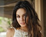 Vanessa Hudgens affianca Jennifer Lopez in Second Act