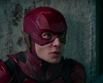 Justice League: in una featurette Ezra Miller introduce i poteri di Flash