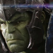 Thor: Ragnarok - un primo piano di Hulk in un'immagine del primo teaser