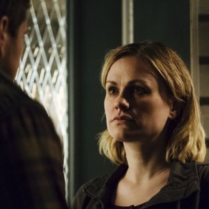 Bellevue: un'intensa immagine di Anna Paquin