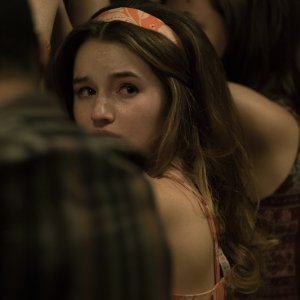 Detroit: Kaitlyn Dever in una scena del film