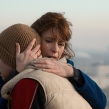 In Blue: Maria Kraakman e Bogdan Iancu in una scena del film