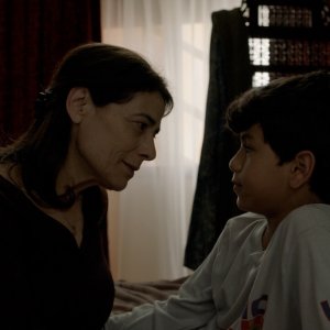 Insyriated: Hiam Abbas in un momento del film