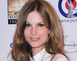 Quello che non uccide: Sylvia Hoeks nel cast del film