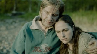 The Best of All Worlds: Verena Altenberger e Lukas Miko in una scena del film