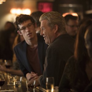 The Only Living Boy in New York: Jeff Bridges e Callum Turner in una scena del film