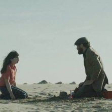 Menina: Naomi Biton e Nuno Lopes in una scena del film