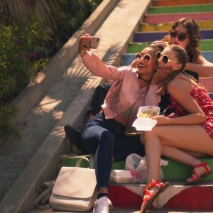 Junior: una scena della serie