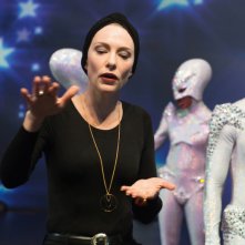 Manifesto: una foto del film con Cate Blanchett