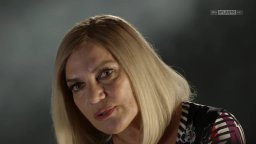 Gomorra - La serie - Il cast insegna il Gomorrese